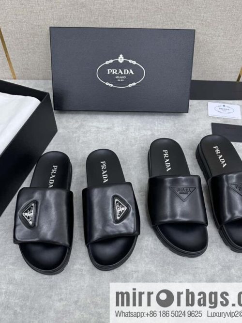 💋💍P new Prada * Prada-da, new men\'s leather one-word sandals