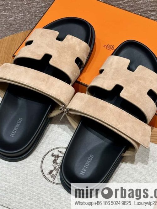 HERMES 225 CHYPRE SANDAL uncle shoes, suede/Chamois leather marble beige/Cream-coloured