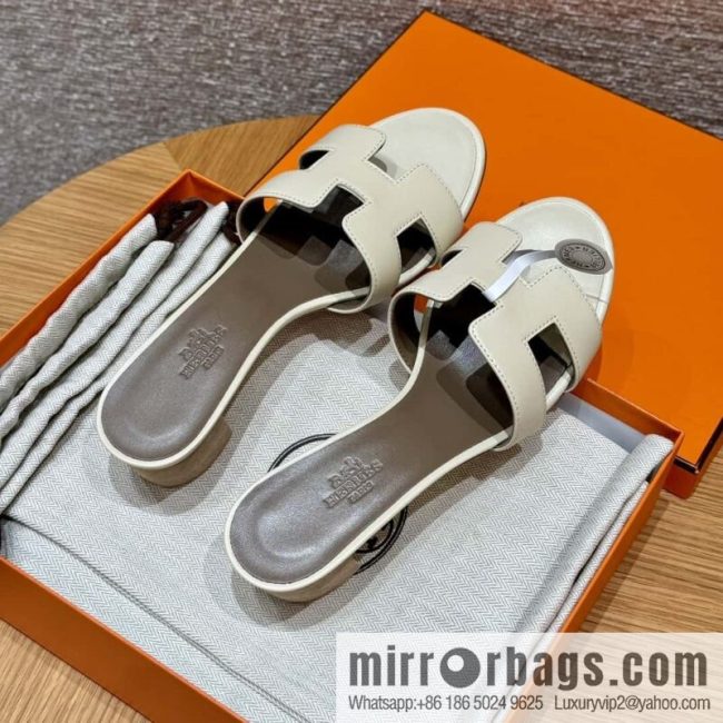 HERMES 185 Oasis high-heeled sandals, calfskin/calfskin milkshake white/ck10/Craie