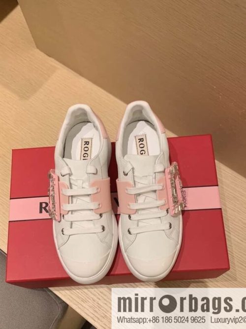 RV Top Version Drill Buckle Casual Roger vivier Spring/Summer 2024 🍃 Drill Buckle Casual!