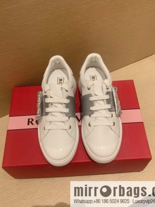 RV Top Version Diamond Buckle Casual Roger vivier Spring/Summer 2024 🍃 Diamond Buckle Casual
