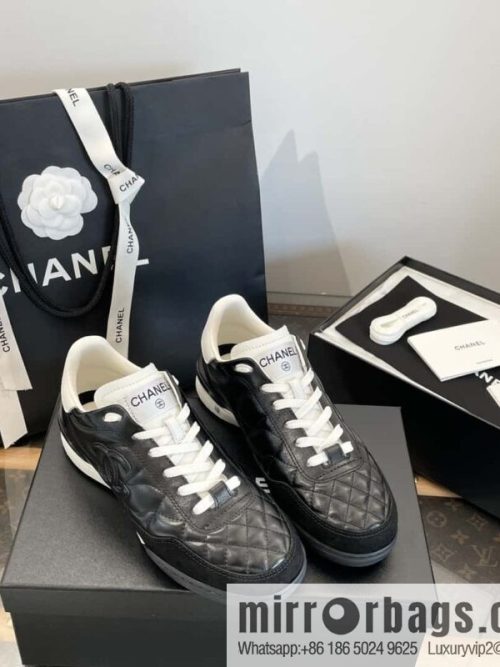 CHANEL Xiaoxiang Latest rhombus third generation, double C football shoes⚽