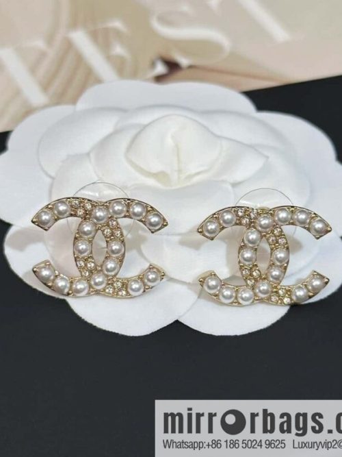 ❗️New ❗️☀️ new ☑️ chanel c1 double c pearl stud earrings ☀️