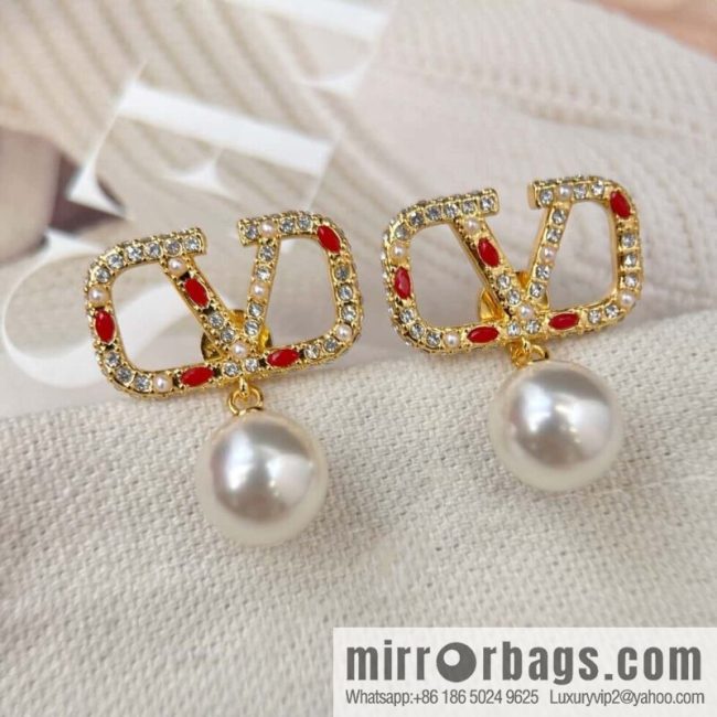 ❗️New ❗️ New ☑️ VALENTINO red brick pearl stud earrings