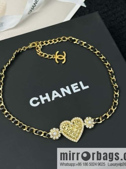 ❗️New ❗️ Chanel necklace ☀️ new ☑️ Chanel double c gold diamond peach heart love necklace ☀️
