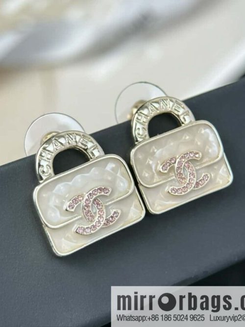 ❗️New ❗️☀️ new ☑️ chanel c1 double c diamond bag 👜 earrings ☀️