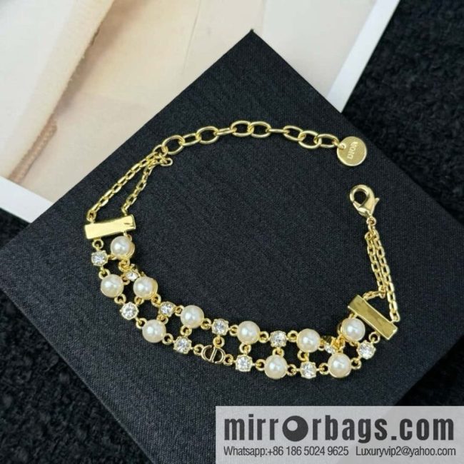 New ☑️ DIOR CD double pearl bracelet