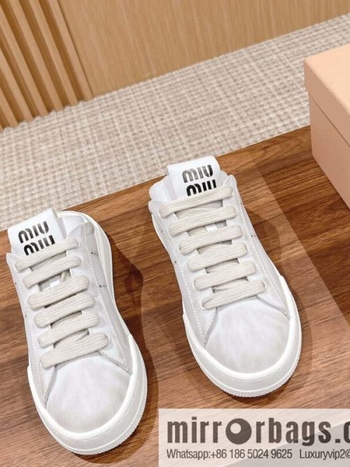 MIUMIU Miao Miao 2023 new American dirty shoes, the latest catwalk sports little white shoes in early spring