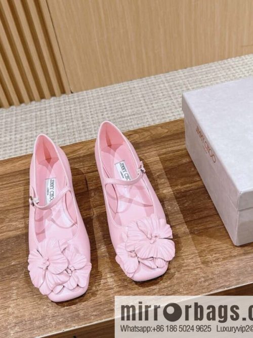 [】𝐉𝐢𝐦𝐦𝐲 𝐂𝐡𝐨𝐨# Zhou Yangjie\'s new flower Mary Jane shoes