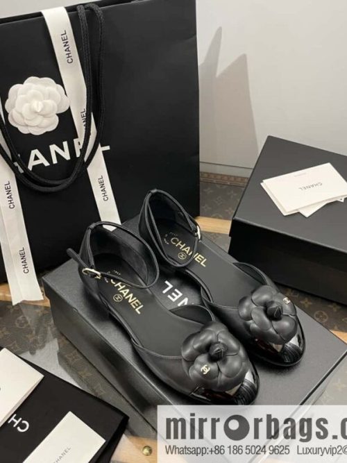 CHANEL Xiaoxiang Early Spring Camellia 🥰 Hollow Mary Jane Sandals