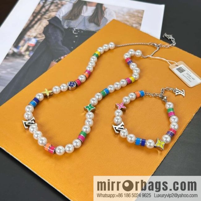 ❗️New ❗️ LV Louis Vuitton MNG PEARLS PARTY Necklace, Bracelet  ☀️