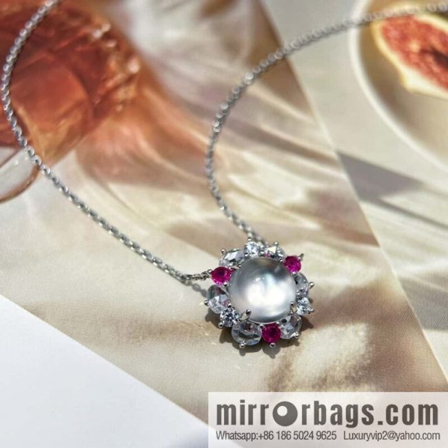 ❗️New ❗️ ☀️ color treasure three red diamond foam jade necklace ☀️