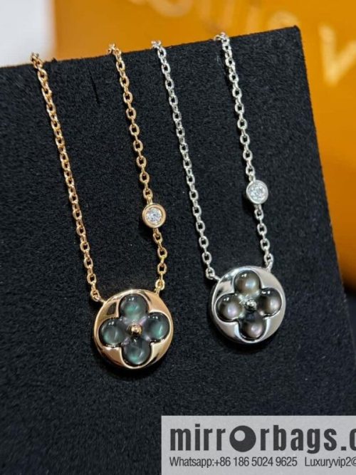 ❗️New ❗️ ☀ Original ☀ Louis Vuitton Louis Vuitton rhombus gray shell necklace ☀