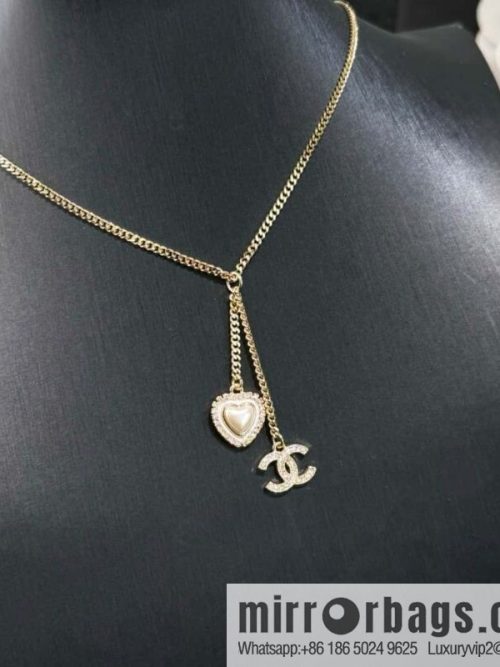 New ☑️ CHANEL double C peach heart love pearl necklace