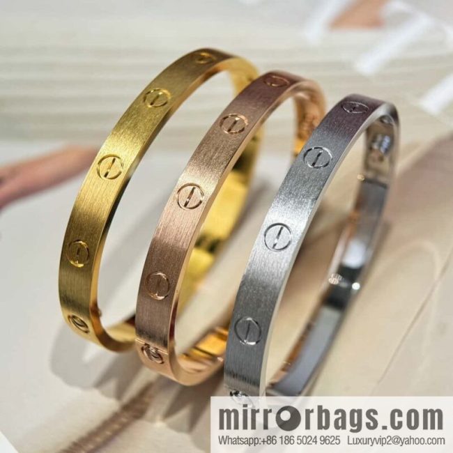 ❗️New ❗️ ☀️ ☀️ Cartier brushed LOVE bracelet ☀️