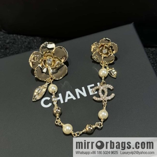 ❗️New ❗️☀️ New ☑️ Chanel Double C Gold Camellia Brooch ☀️