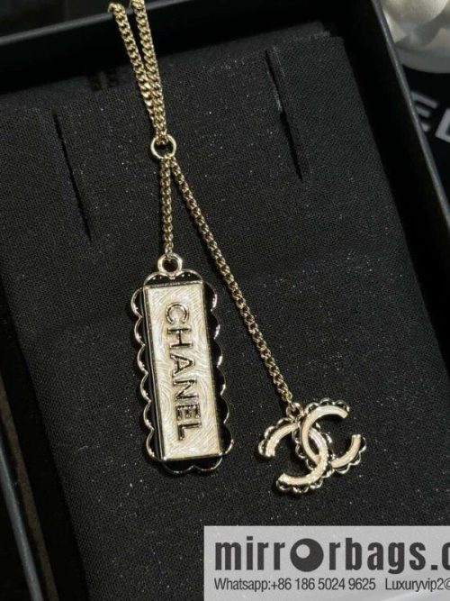 ❗️New ❗️☀️ New ☑️ Chanel Double C Lace Square Necklace ☀️