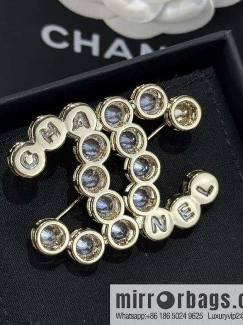 ❗️New ❗️☀️ New ☑️ Chanel Double C Round Diamond Brooch ☀️