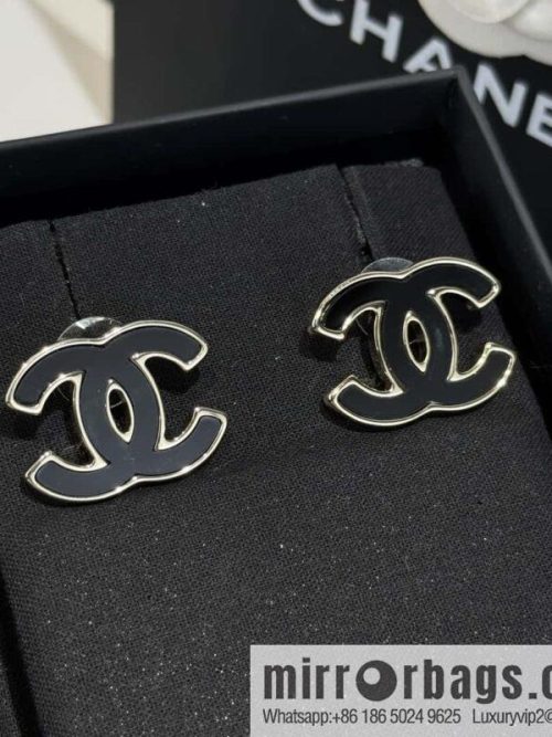 ❗️New ❗️☀️ new ☑️ chanel c1 double c black stud earrings ☀️