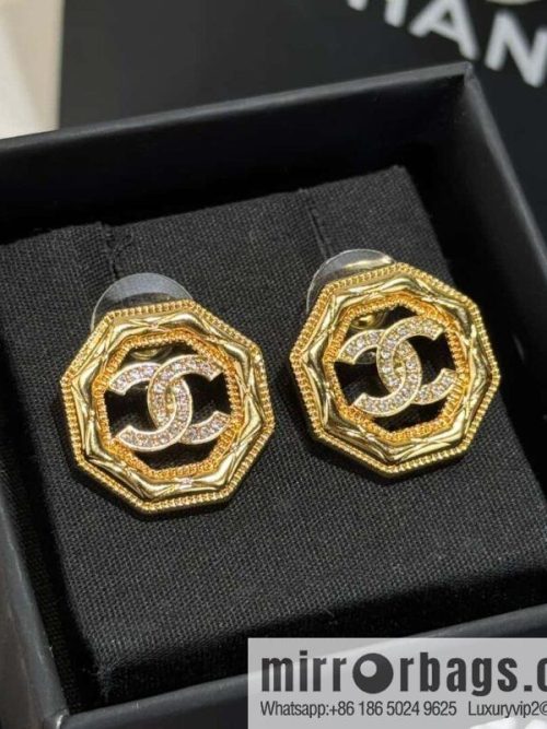 ❗️New ❗️☀️ new ☑️ chanel c1 double c octagonal stud earrings ☀️