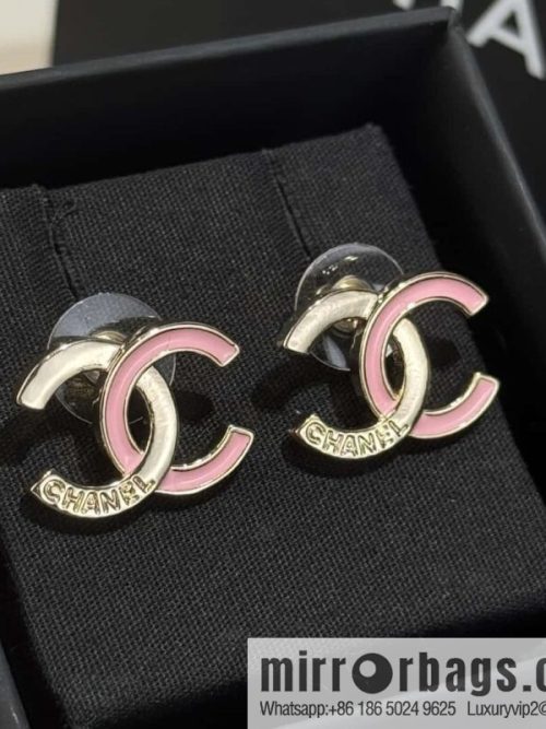 ❗️New ❗️☀️ new ☑️ chanel c1 double c half pink oil stud earrings ☀️