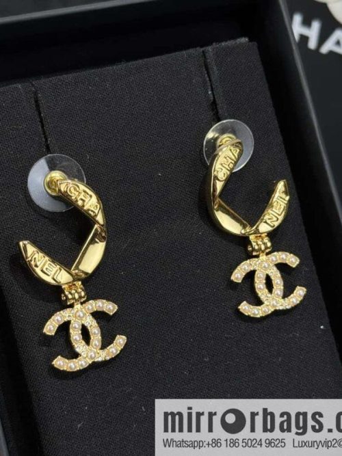 ❗️New ❗️☀️ new ☑️ chanel c2 double c stud earrings ☀️