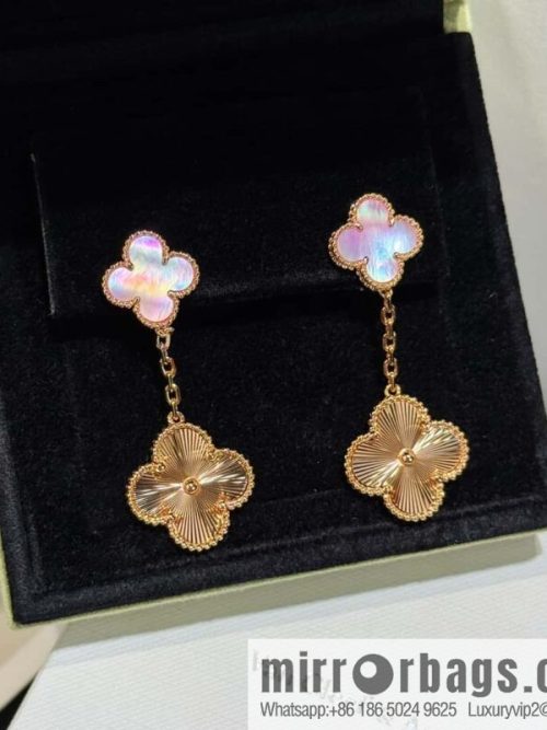 ❗️CNC version ❗️ ☀️ Van Cleef & Arpels powder shell laser engraved four-leaf clover earrings stud earrings ☀