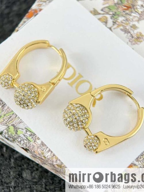 New ☑️ DIOR Dior full diamond stud earrings