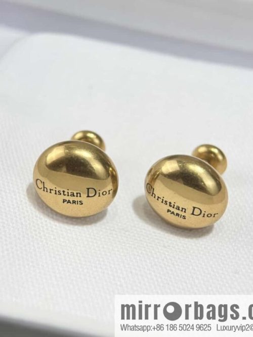 New ☑️ DIOR round letter stud earrings