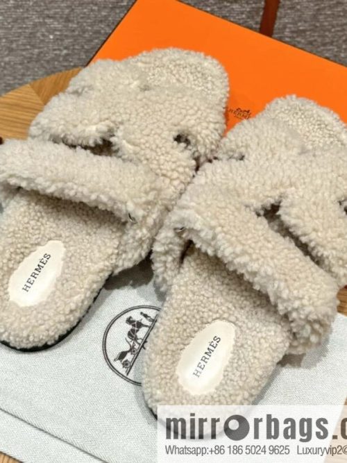 HERMES 180 CHYPRE SANDAL uncle shoes, white/Blanc wool/woolskin