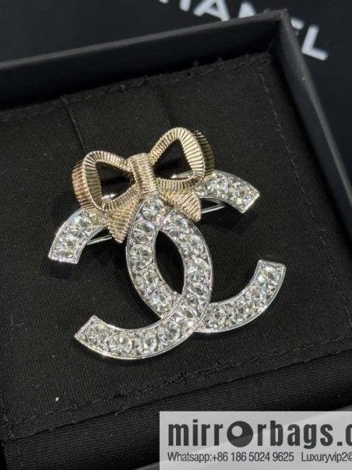 ❗️New ❗️ ☀️ new ☑️ Chanel double c full diamond bow brooch ☀️