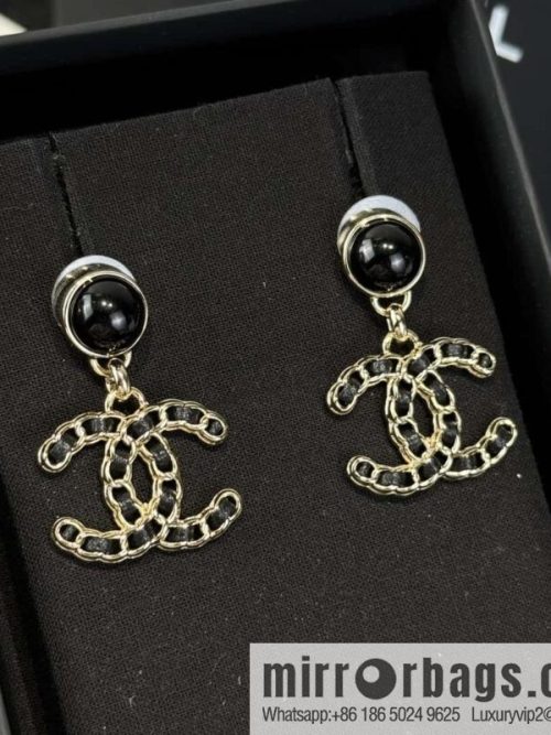 ❗️New ❗️ ☀️ new ☑️ Chanel c2 double c black leather rope stud earrings ☀️