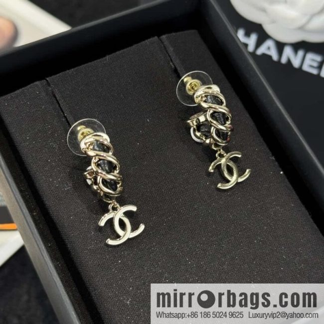 ❗️New ❗️☀️ New ☑️ Chanel c2 double c black leather rope stud earrings ☀️