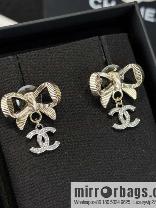 ❗️New ❗️☀️ new ☑️ chanel c2 double c bow stud earrings ☀️