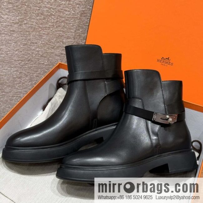 HERMES 203 Veo and Naked Boots, Black/89/Noir Calfskin/Calfskin