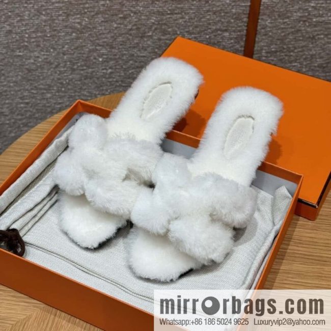 HERMES 181 Oran sandals, pure white/Blanc wool/woolskin