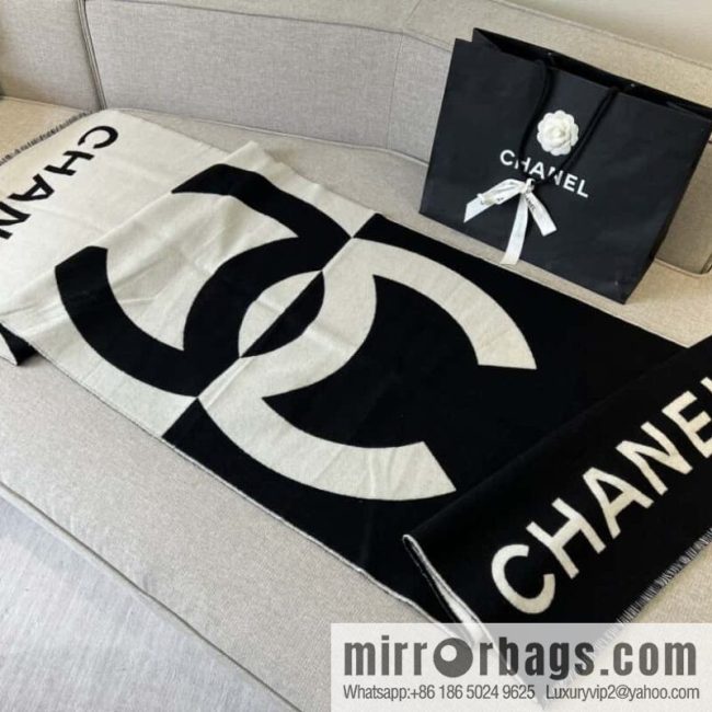 ▪️ \"Black and White Shawl Scarf\"