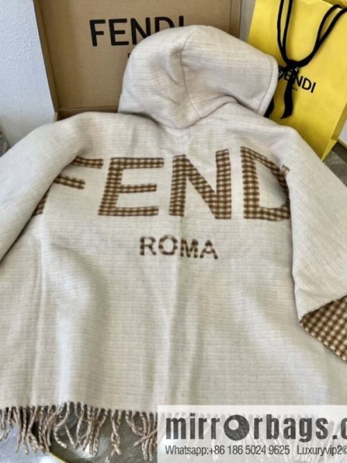 • Jacket cape ▪️ cream