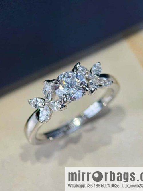 ❗️New ❗️ GRAFF Double Butterfly Single Diamond Ring