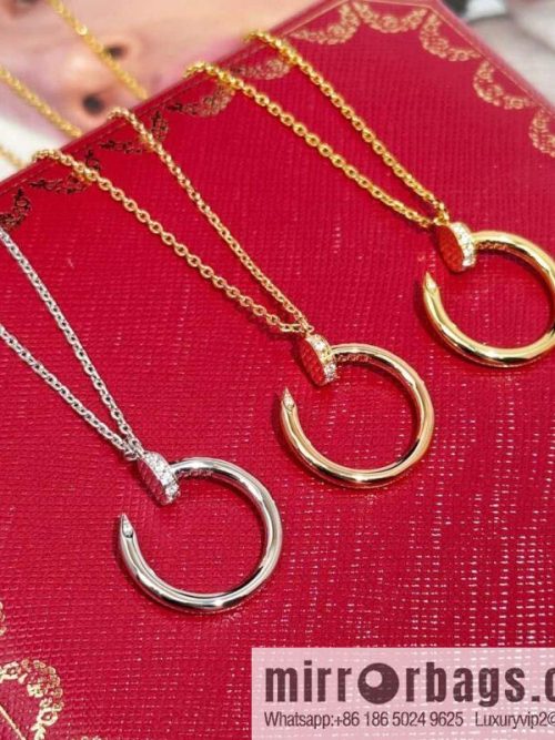 ❗New ❗ ☀ Cartier Cartier Glossy, Full Diamond, Nail Necklace ☀