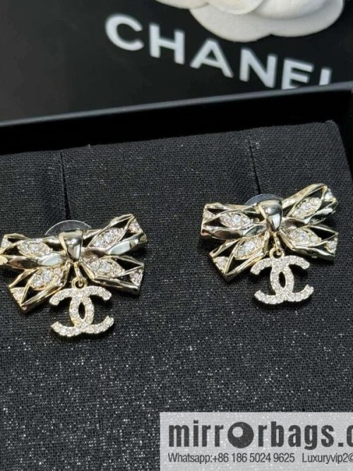 ❗️New ❗️☀️ New ☑️ Chanel Golden Bow Double C Stud Earrings ☀️