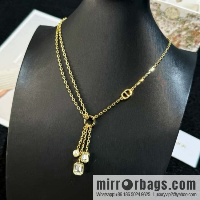 New ☑️ DIOR fringed pearl square diamond necklace