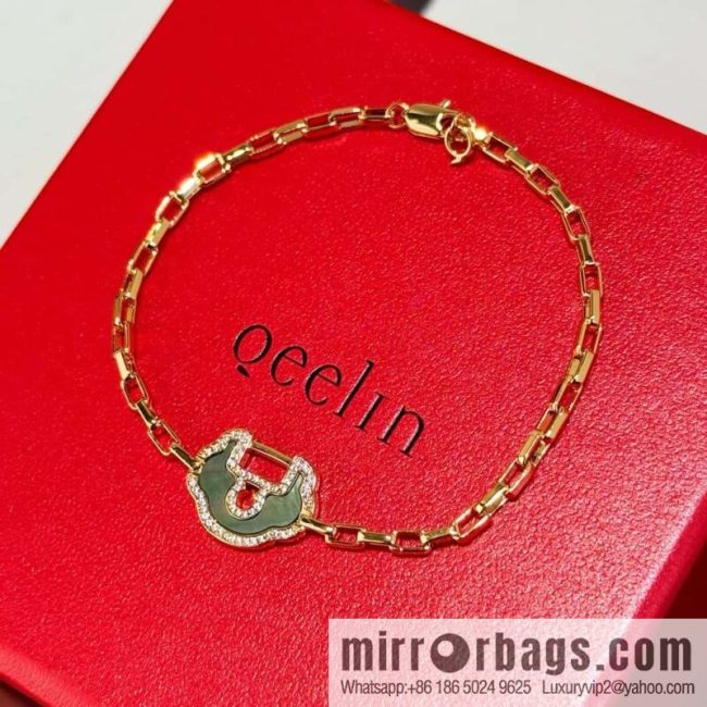 ❗️New ❗️ ☀️ original ☀️ Qeelin Kirin Yu Yi Ruyi lock gray shell bracelet ☀️