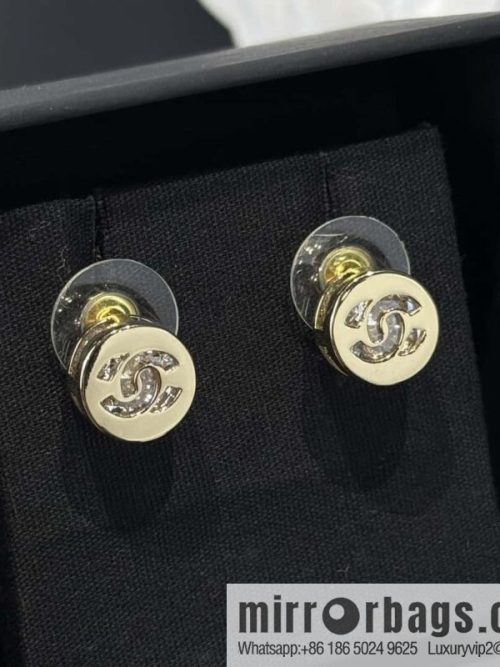 ❗️New ❗️☀️ new ☑️ chanel c1 double c round stud earrings ☀️