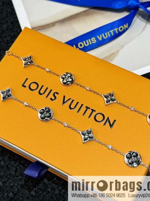 Louis Vuitton Louis Vuitton COLOR BLOSSOM BB MULTI-MOTIF Rhombus gray shell LV bracelet