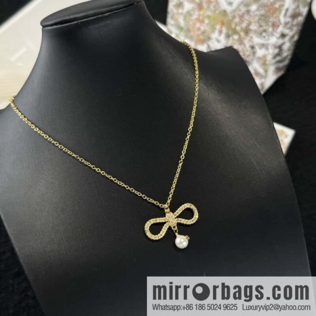 ❗️New ❗️☀️ New ☑️ Dior pearl bow necklace ☀️