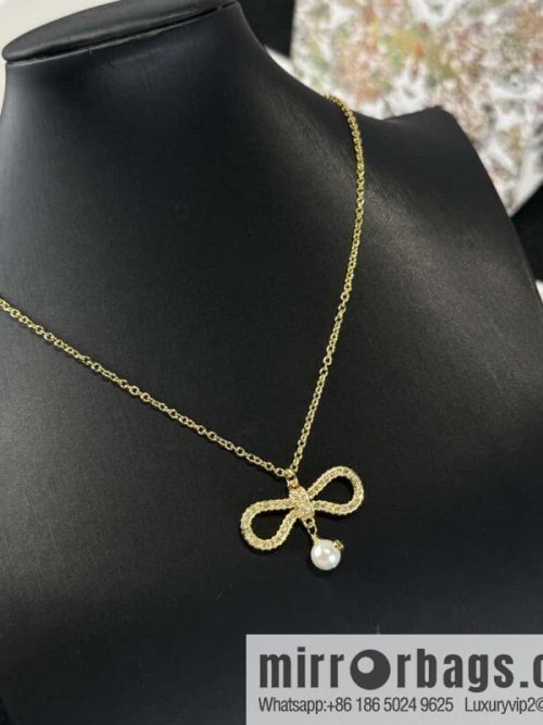 ❗️New ❗️☀️ New ☑️ Dior pearl bow necklace ☀️