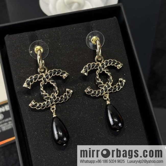 ❗️New ❗️☀️ New ☑️ Chanel c3 double c black pearl black leather rope stud earrings ☀️