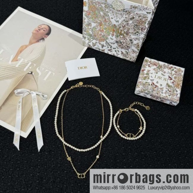 New ☑️ Dior Double Pearl CD Necklace Bracelet