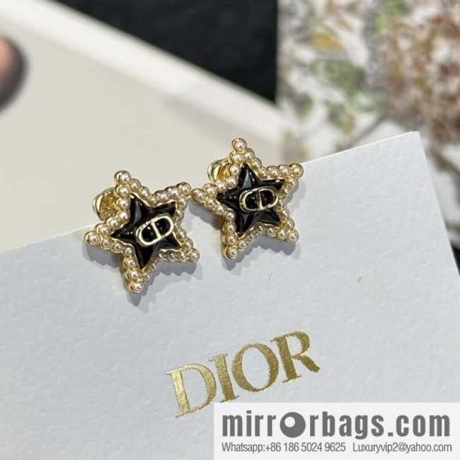 ❗️New ❗️☀️ New ☑️ Dior pearl pentagram ⭐ star stud earrings ☀️